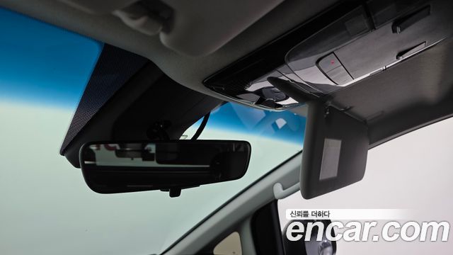 Hyundai Staria 2022 — photo 23