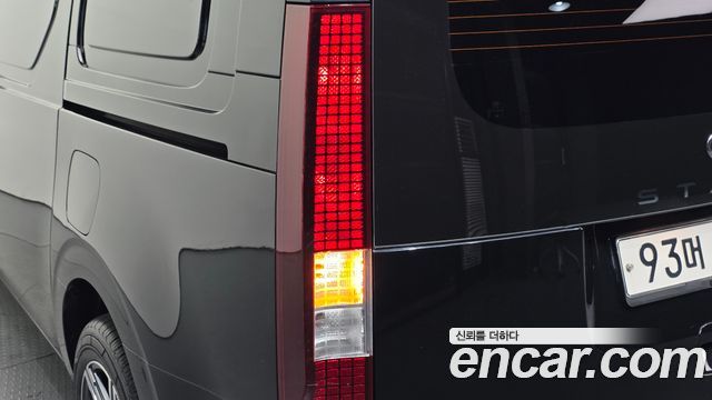 Hyundai Staria 2022 — photo 9