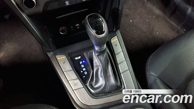 Hyundai AVANTE 2018 — photo 12