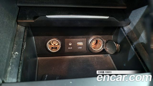Hyundai AVANTE 2018 — photo 18