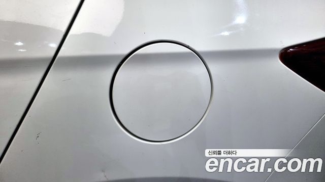 Hyundai AVANTE 2018 — photo 25