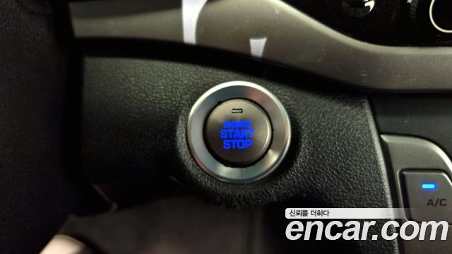 Hyundai AVANTE 2018 — photo 28