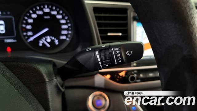 Hyundai AVANTE 2018 — photo 29