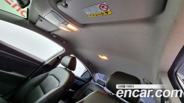 Hyundai AVANTE 2018 — photo 33