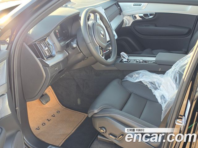 Volvo XC90 2026 — photo 6