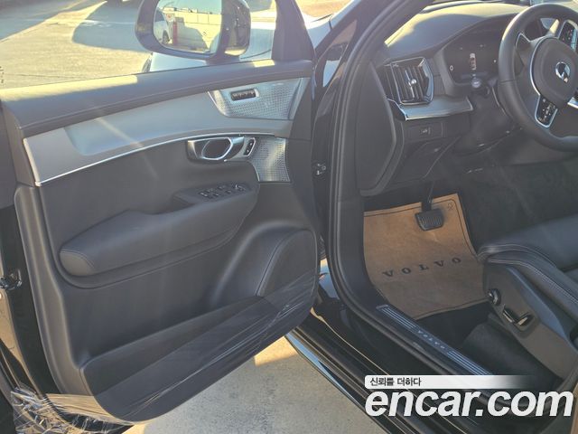 Volvo XC90 2026 — photo 7