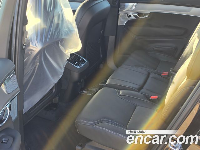 Volvo XC90 2026 — photo 8
