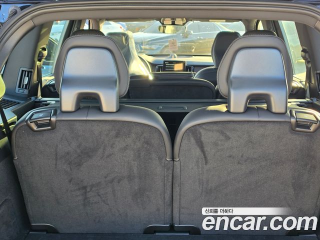 Volvo XC90 2026 — photo 9