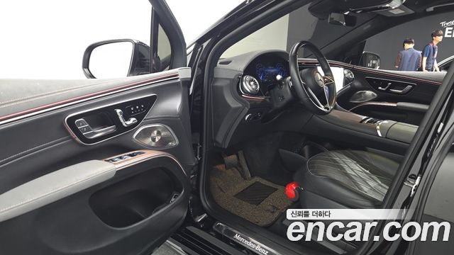 Mercedes-Benz EQS 2023 — photo 13