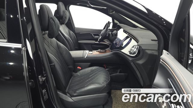 Mercedes-Benz EQS 2023 — photo 17