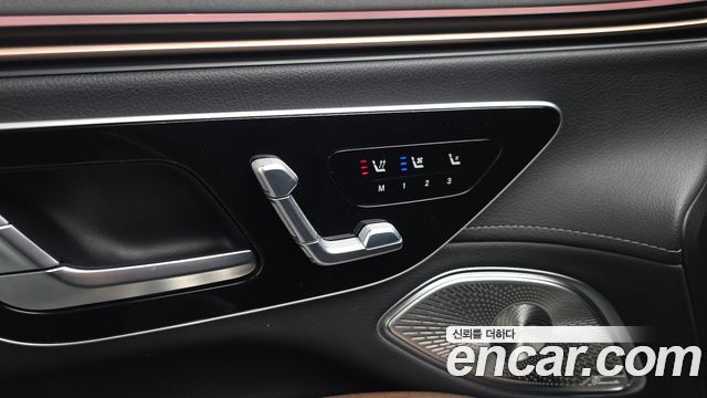 Mercedes-Benz EQS 2023 — photo 24