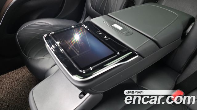 Mercedes-Benz EQS 2023 — photo 33