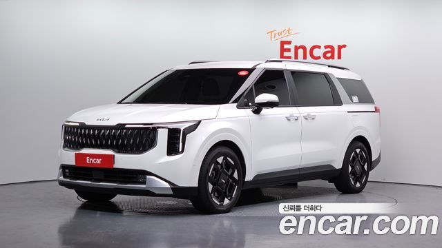Kia Canival 2025 — photo 1
