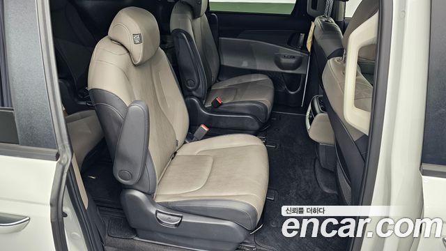 Kia Canival 2025 — photo 18