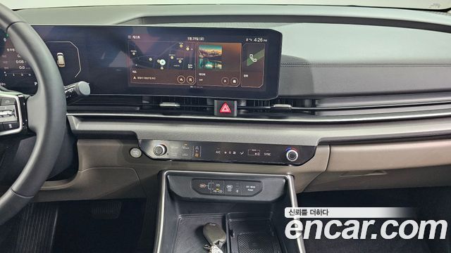 Kia Canival 2025 — photo 24