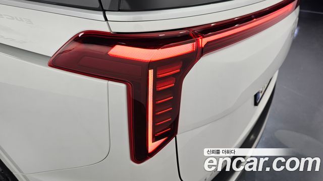 Kia Canival 2025 — photo 9