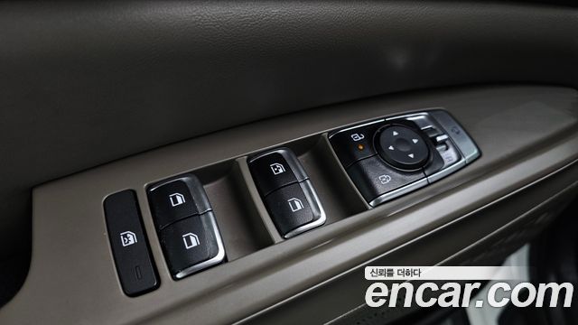 Kia Canival 2025 — photo 28