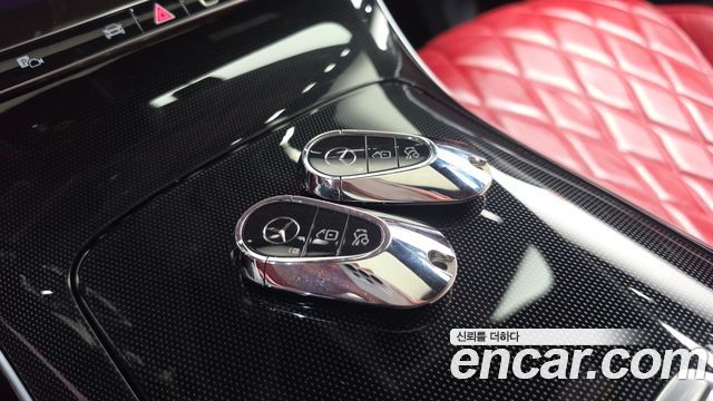 Mercedes-Benz S-Class 2024 — photo 17