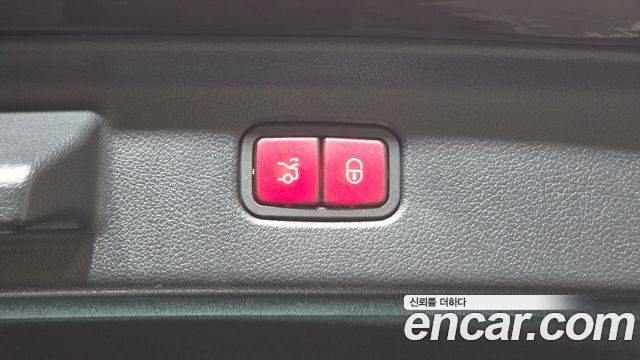 Mercedes-Benz S-Class 2024 — photo 18