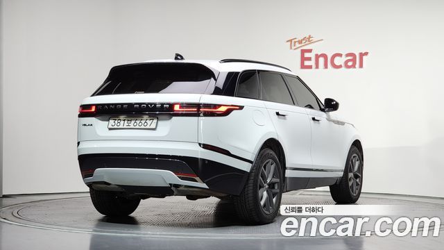 Land Rover Range Rover Velar 2025 — photo 2
