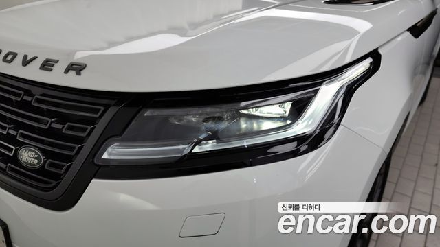 Land Rover Range Rover Velar 2025 — photo 8