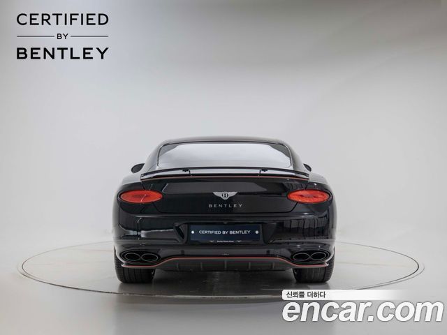 Bentley Continental 2024 — photo 3