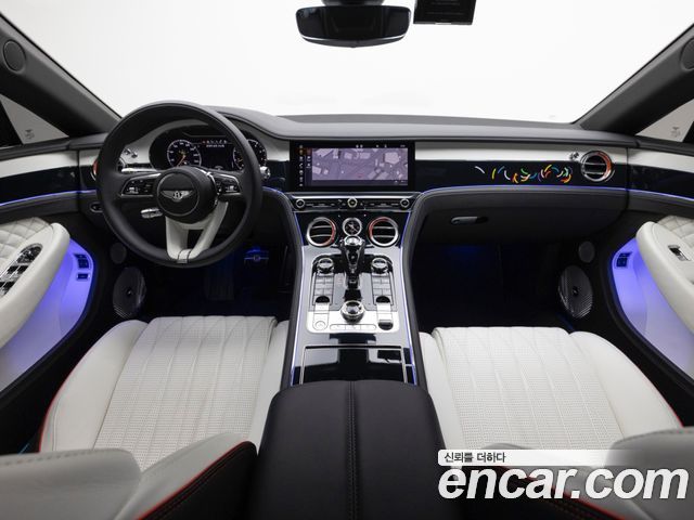 Bentley Continental 2024 — photo 6