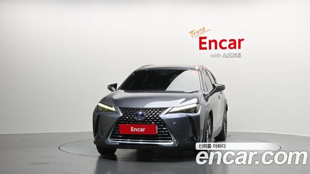 Lexus UX 2019 — photo 3