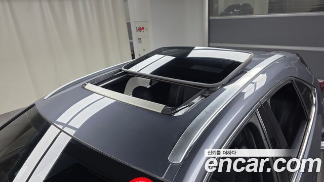 Lexus UX 2019 — photo 22