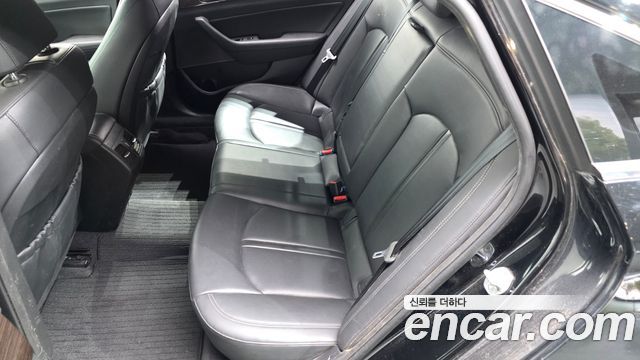 Hyundai Sonata 2018 — photo 18