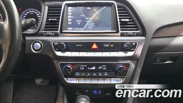 Hyundai Sonata 2018 — photo 19