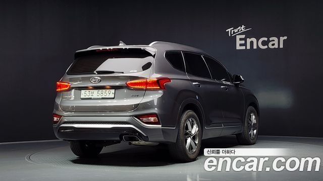 Hyundai Santafe 2019 — photo 2