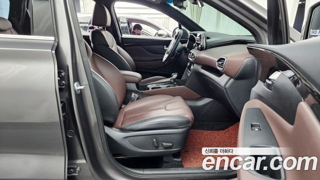Hyundai Santafe 2019 — photo 17