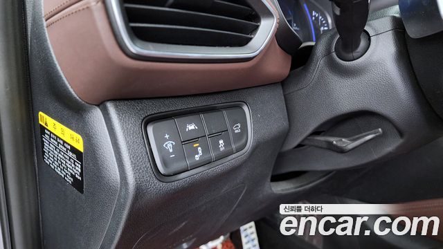 Hyundai Santafe 2019 — photo 22