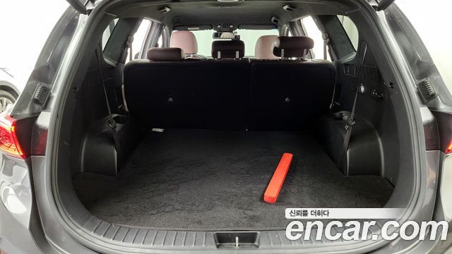 Hyundai Santafe 2019 — photo 26