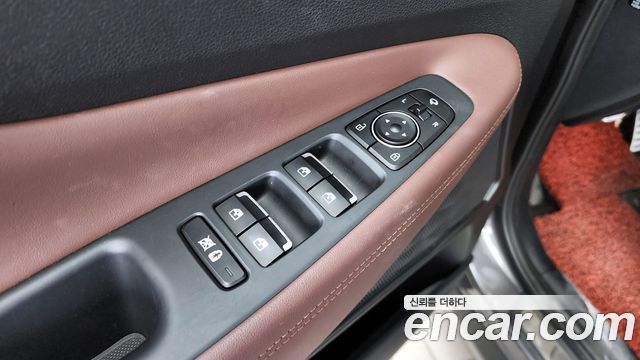 Hyundai Santafe 2019 — photo 29