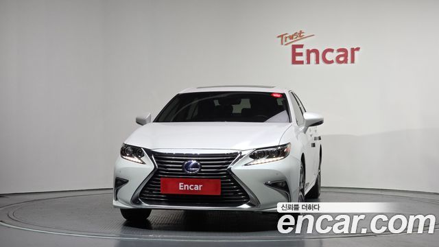 Lexus ES 2018 — photo 3