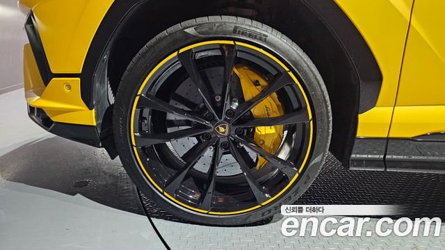 Lamborghini Urus 2024 — photo 5