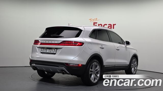 Lincoln MKC 2017 — photo 2