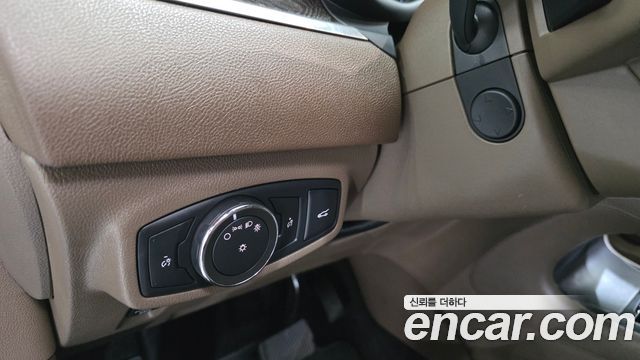Lincoln MKC 2017 — photo 13