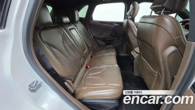 Lincoln MKC 2017 — photo 19