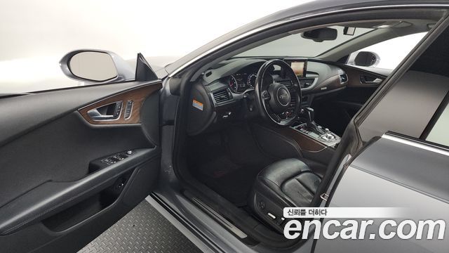 Audi A7 2016 — photo 10