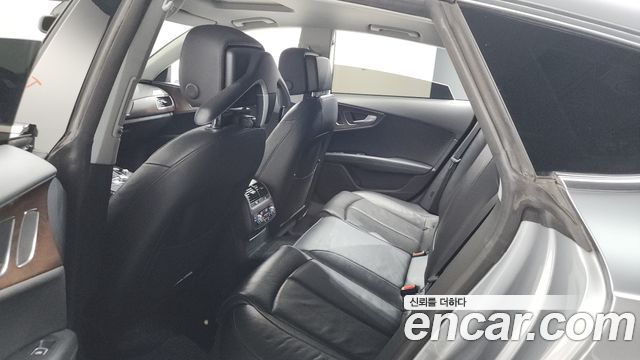 Audi A7 2016 — photo 11