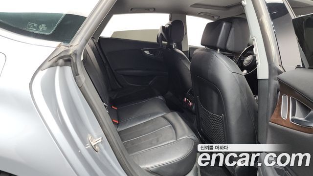Audi A7 2016 — photo 12