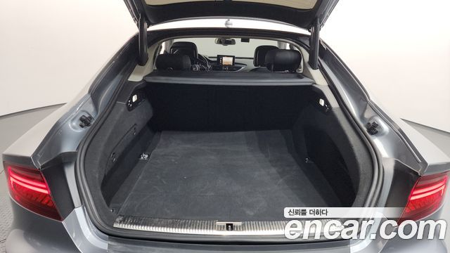 Audi A7 2016 — photo 19