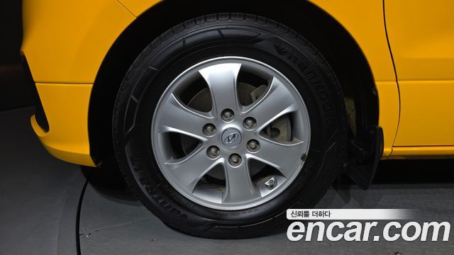 Hyundai Starex 2019 — photo 5