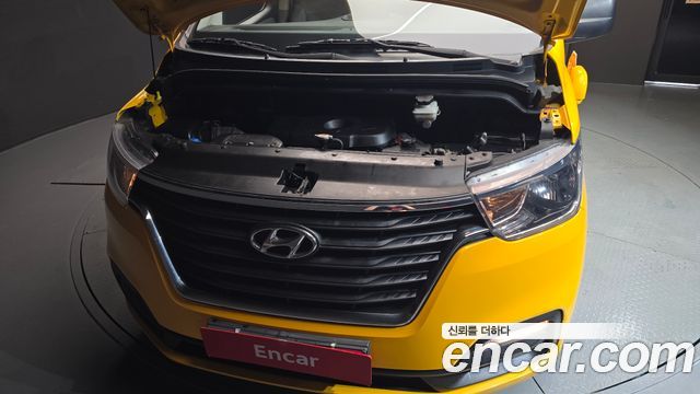 Hyundai Starex 2019 — photo 6