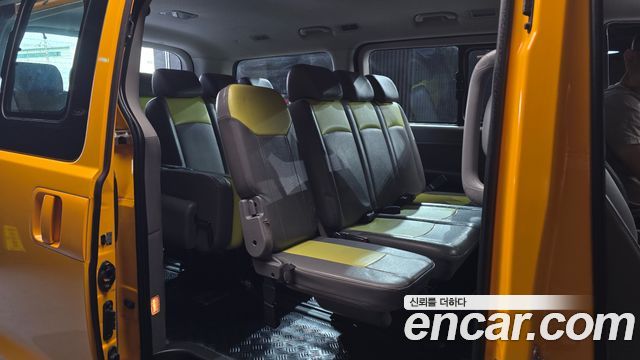 Hyundai Starex 2019 — photo 12