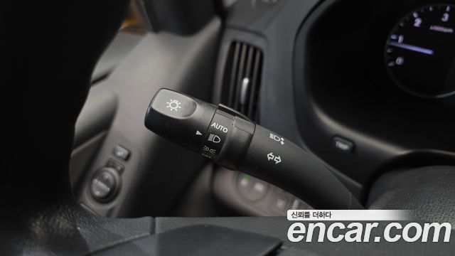 Hyundai Starex 2019 — photo 16