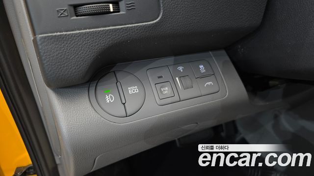 Hyundai Starex 2019 — photo 17
